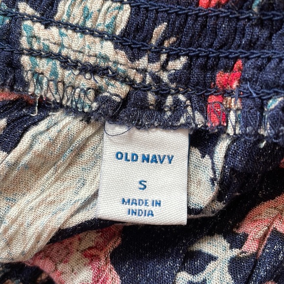 Old Navy Floral Top Off the Shoulder Summer Blouse NWT Size Small - Picture 3 of 7